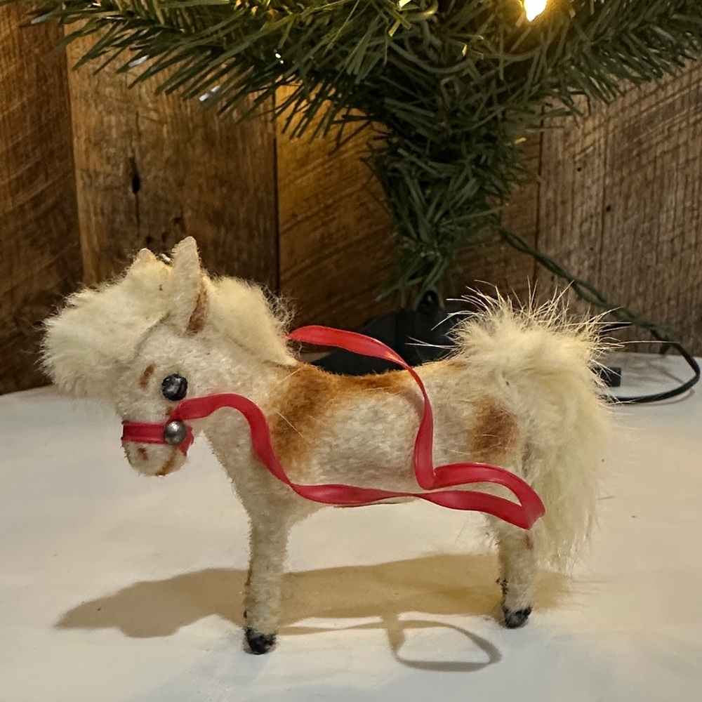 Vtg White & Tan Horse Handwork Kunstlerschutz West Germany Mohair Putz Stick Leg